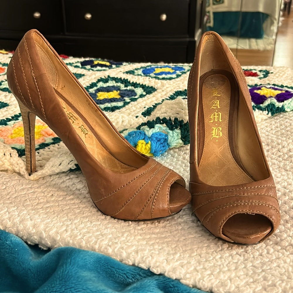 L.A.M.B Gwen Stefani Genuine Leather Platform Wood Heel Pumps